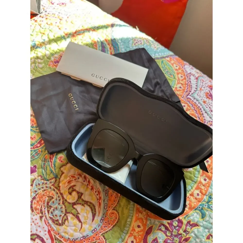 Gucci Black Sunglasses   with Gold Logo